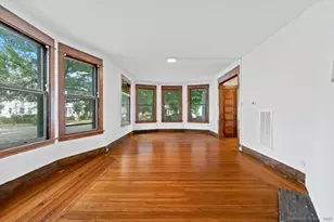 212 Maple St, New Haven, CT 06511 - Photo 5