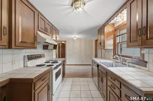 257 Parsonage St, Rocky Hill, CT 06067 - Photo 15
