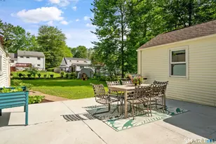 288 Westpoint Terr, West Hartford, CT 06107 - Photo 33