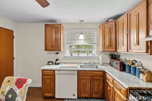 1081 Blue Hills Ave, Bloomfield, CT 06002 - Photo 5