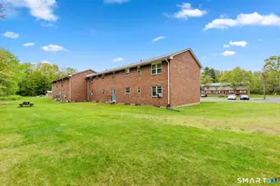 1081 Blue Hills Ave, Bloomfield, CT 06002 - Photo 23