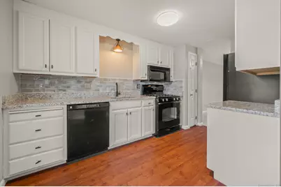 4 Hubbard Run Drive #4, Glastonbury, CT 06033 - Photo 3