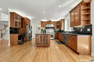 4 Klim Ln, Norwalk, CT 06850 - Photo 11