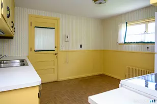 10 Country Dr, Norwich, CT 06360 - Photo 9