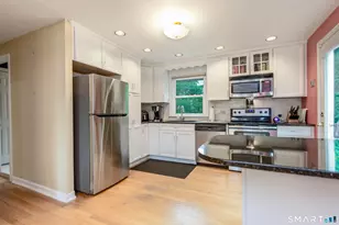 28 Raymonds Dr, Fairfield, CT 06824 - Photo 5