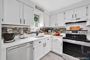 26 Guiel Pl, Meriden, CT 06450 - Photo 13