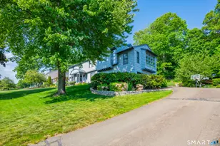 204 Braeside Dr, Hamden, CT 06514 - Photo 3