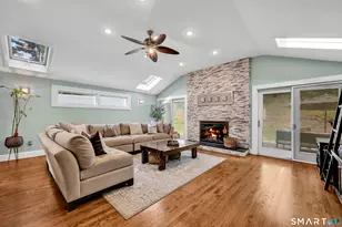 204 Braeside Dr, Hamden, CT 06514 - Photo 11