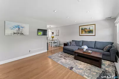 17 Greenbriar Lane, Newtown, CT 06470 - Photo 15