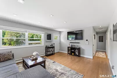 17 Greenbriar Lane, Newtown, CT 06470 - Photo 3
