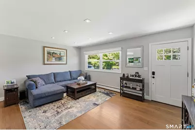 17 Greenbriar Lane, Newtown, CT 06470 - Photo 5