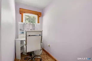 140 Emmett Ave, Derby, CT 06418 - Photo 17