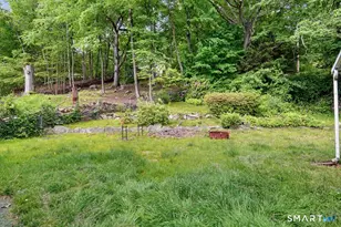 140 Emmett Ave, Derby, CT 06418 - Photo 33