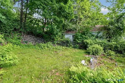 140 Emmett Avenue, Derby, CT 06418 - Photo 33