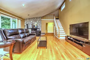 36 Old Barnabas Rd, Woodbridge, CT 06525 - Photo 7