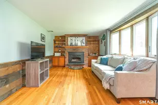 33 Case Cir, Haddam, CT 06441 - Photo 5