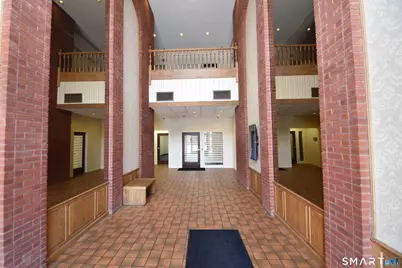 935 Main Street, Manchester, CT 06040 - Photo 3