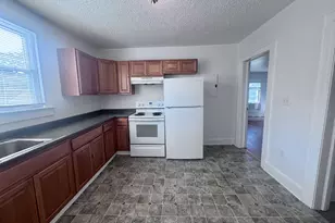 1690 Litchfield Turnpike, Woodbridge, CT 06525 - Photo 17