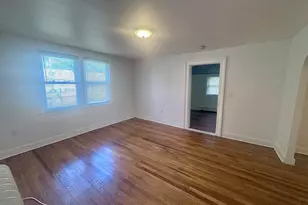 1690 Litchfield Turnpike, Woodbridge, CT 06525 - Photo 11