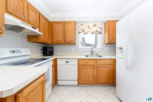 410 Farmington Ave, New Britain, CT 06053 - Photo 11