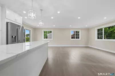 110 Russell Road, Stratford, CT 06614 - Photo 7