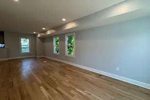 251 W Main St, Milford, CT 06460 - Photo 3