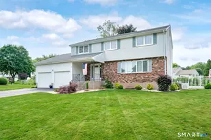 17 Lancaster Rd, Cromwell, CT 06416 - Photo 3