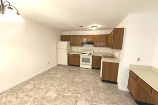 243 Judd Square, Wallingford, CT 06492 - Photo 5