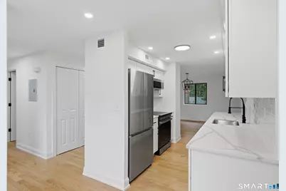 298 Hollister Way West #298, Glastonbury, CT 06033 - Photo 11