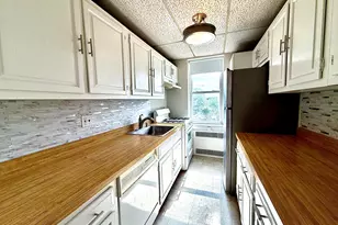 70 Strawberry Hill Ave, Stamford, CT 06902 - Photo 7