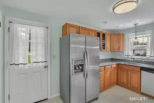 88 Ambassador Dr, Manchester, CT 06042 - Photo 5
