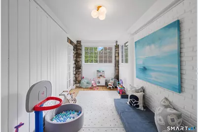 304 Main Street, New Canaan, CT 06840 - Photo 13