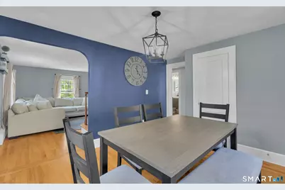8 Bailey Avenue, Wallingford, CT 06492 - Photo 11