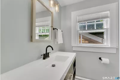 8 Bailey Avenue, Wallingford, CT 06492 - Photo 17