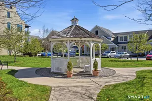 38 Hope St, East Lyme, CT 06357 - Photo 5