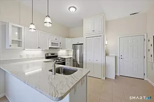 38 Hope St, East Lyme, CT 06357 - Photo 9