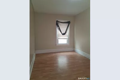 137 Sherwood Avenue, Bridgeport, CT 06605 - Photo 9