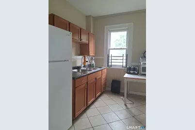 137 Sherwood Avenue, Bridgeport, CT 06605 - Photo 5
