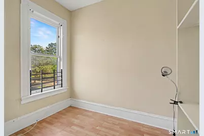 137 Sherwood Avenue, Bridgeport, CT 06605 - Photo 5