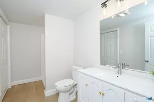 193 E Franklin St, Killingly, CT 06239 - Photo 21