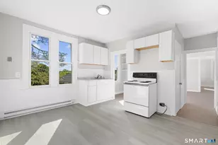 94 Walnut St, Waterbury, CT 06704 - Photo 15