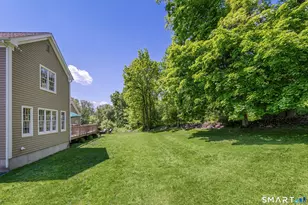 26 Lynn Pl, Ridgefield, CT 06877 - Photo 31