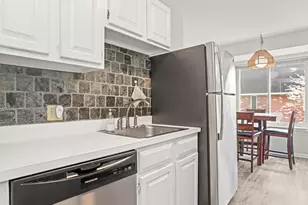 1611 Washington Blvd, Stamford, CT 06902 - Photo 9