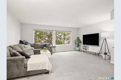 1611 Washington Boulevard #2, Stamford, CT 06902 - Photo 3