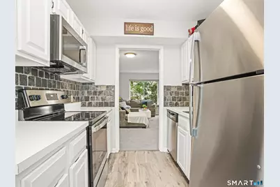 1611 Washington Boulevard #2, Stamford, CT 06902 - Photo 11