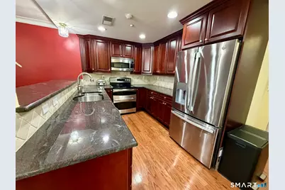30 Schoolhouse Drive #105, West Hartford, CT 06110 - Photo 3