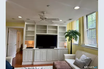 30 Schoolhouse Drive #105, West Hartford, CT 06110 - Photo 3