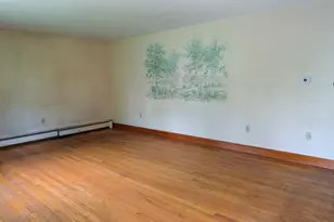 52 Phoenix Ave, Naugatuck, CT 06770 - Photo 7