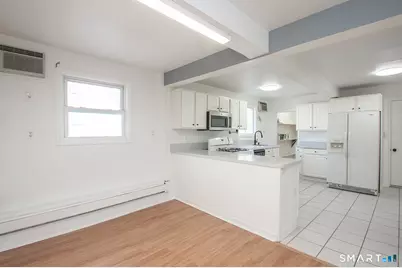 2879 Fairfield Avenue #3, Bridgeport, CT 06605 - Photo 3