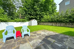 10 Harvann Rd, Norwalk, CT 06850 - Photo 29
